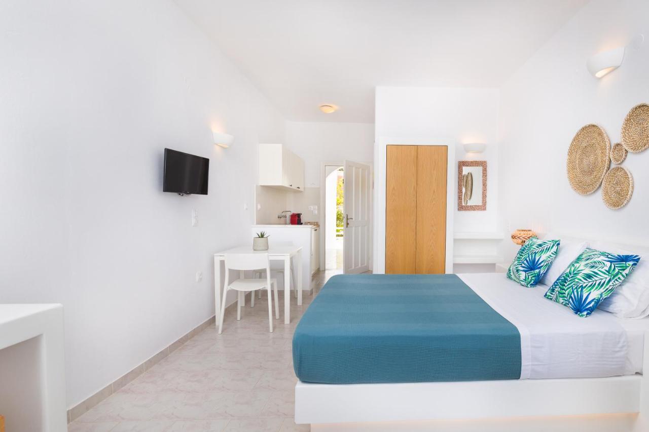 La Mer Seaside Apartments Drios Exterior photo